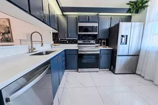 3635 Whitehall Dr, West Palm Beach, FL 33401 - Photo 13