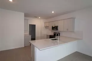 9117 Optimist Wy, Palmetto, FL 34221 - Photo 7