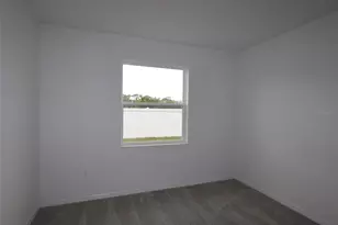 9117 Optimist Wy, Palmetto, FL 34221 - Photo 11