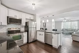 334 W Howry Ave, Deland, FL 32720 - Photo 7