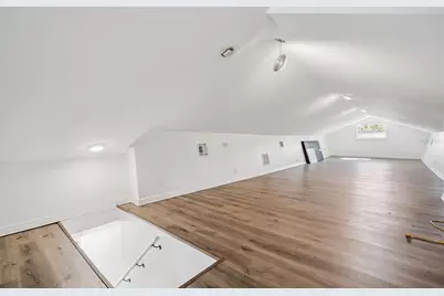 334 W Howry Avenue, Deland, FL 32720 - Photo 17