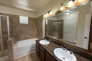 902 Charo Pkwy, Davenport, FL 33897 - Photo 13