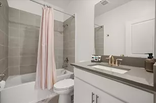 8946 Play Through Dr, Davenport, FL 33896 - Photo 5