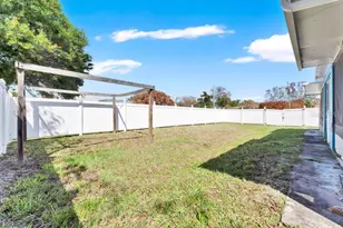 201 NW Goldcoast Ave, Port Saint Lucie, FL 34983 - Photo 25