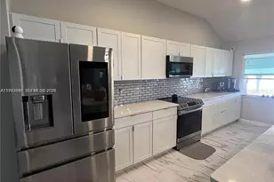 310 S 3rd St, Haines City, FL 33844 - Photo 5