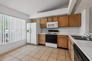 13530 Summerton Dr, Orlando, FL 32824 - Photo 3