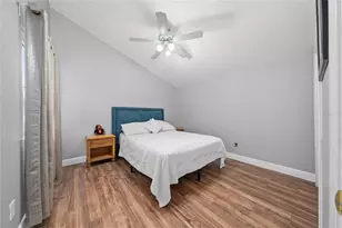 211 S Shadow Bay Dr, Orlando, FL 32825 - Photo 23