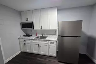 1326 Sweetwood Blvd, Kissimmee, FL 34744 - Photo 3