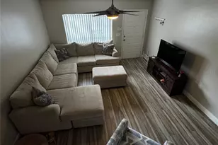 306 Kensington Lake Cir, Brandon, FL 33511 - Photo 11