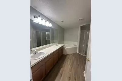 1001 Lake Charles Drive, Davenport, FL 33837 - Photo 13