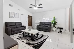 2400 Weymouth Ct, Kissimmee, FL 34743 - Photo 9