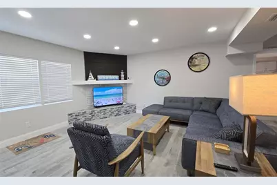 2107 Pine Terrace, Sarasota, FL 34231 - Photo 3