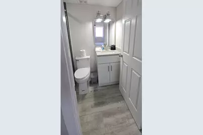 2107 Pine Terrace, Sarasota, FL 34231 - Photo 13