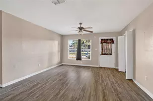 2715 Elmhurst Cir, Orlando, FL 32810 - Photo 9