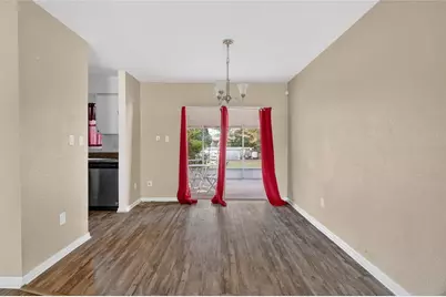 2715 Elmhurst Circle, Orlando, FL 32810 - Photo 11