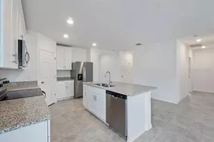 2606 Irish Elk Ave, Davenport, FL 33837 - Photo 9