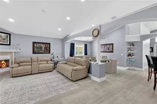 107 Thornbury Ln, Kissimmee, FL 34744 - Photo 3