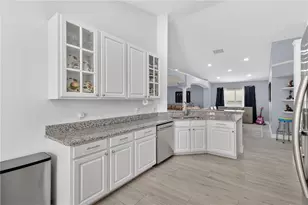 107 Thornbury Ln, Kissimmee, FL 34744 - Photo 11