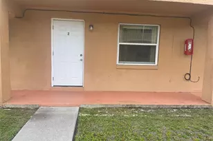 727 Michigan Ct, Saint Cloud, FL 34769 - Photo 1