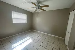 727 Michigan Ct, Saint Cloud, FL 34769 - Photo 7