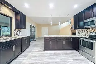 6846 Lake View Dr, Yalaha, FL 34797 - Photo 23