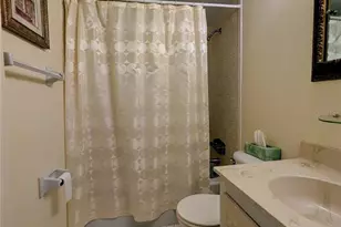 333 Lake Howard Dr NW, Winter Haven, FL 33880 - Photo 21