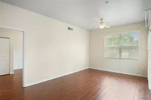 4009 Venetian Bay Dr, Kissimmee, FL 34741 - Photo 11