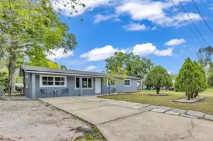 890 Golden Isle Dr, Mount Dora, FL 32757 - Photo 1