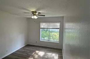 828 E Flag Ln, Kissimmee, FL 34759 - Photo 3