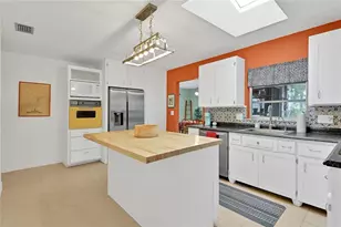 431 Michigan Ave, Saint Cloud, FL 34769 - Photo 9