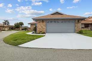 416 Barbados Cir, Lakeland, FL 33803 - Photo 1