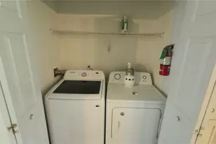 1213 S Beach Cir, Kissimmee, FL 34746 - Photo 7