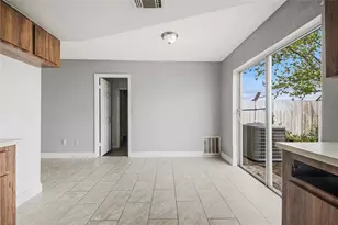 807 Aspenwood Cir, Kissimmee, FL 34743 - Photo 9