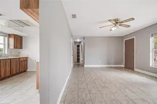 807 Aspenwood Cir, Kissimmee, FL 34743 - Photo 21