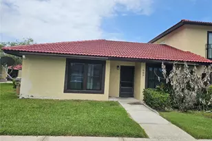 569 Hunter Cir, Kissimmee, FL 34758 - Photo 31