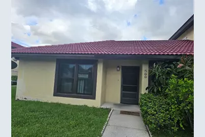 569 Hunter Circle, Kissimmee, FL 34758 - Photo 13