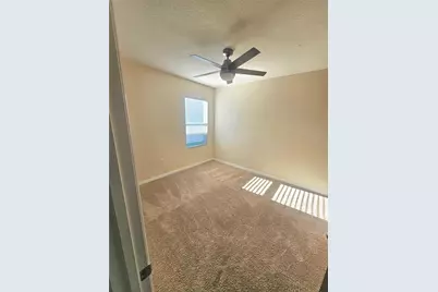 2853 Grandbury Grove Rd, Lakeland, FL 33811 - Photo 5
