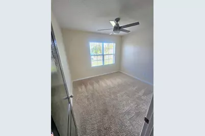 2853 Grandbury Grove Rd, Lakeland, FL 33811 - Photo 3