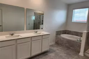 203 Bogey Dr, Davenport, FL 33896 - Photo 25