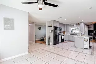 3729 Sand Pebble Dr, Valrico, FL 33596 - Photo 11