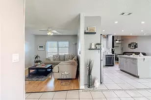 3729 Sand Pebble Dr, Valrico, FL 33596 - Photo 7