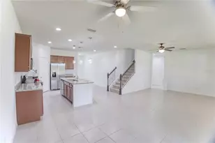 5270 Brydon Woods Cir, Saint Cloud, FL 34771 - Photo 9