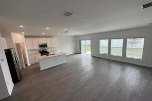 652 Trotters Dr, Eagle Lake, FL 33839 - Photo 9