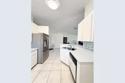 302 Miami Place, Kissimmee, FL 34759 - Photo 9