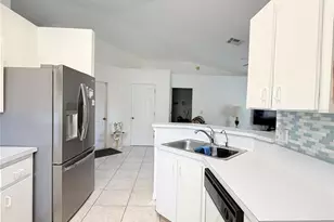 302 Miami Pl, Kissimmee, FL 34759 - Photo 9