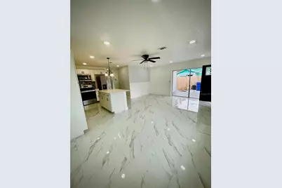 1129 W 6th Street, Lakeland, FL 33805 - Photo 11