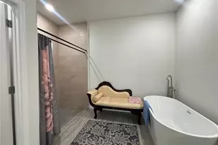 318 Begonia Ct, Kissimmee, FL 34759 - Photo 23