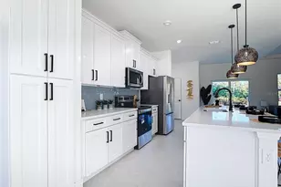 422 Eisenhower Blvd, Lehigh Acres, FL 33974 - Photo 9