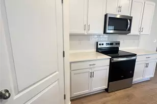 2085 Walnut Crk Dr, Kissimmee, FL 34744 - Photo 9