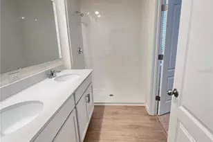 2085 Walnut Crk Dr, Kissimmee, FL 34744 - Photo 11